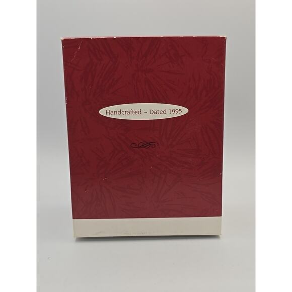 Hallmark 1995 North Pole 911 Fireman Squirrel Emergency Box Candy Cane U129 - Picture 6 of 6